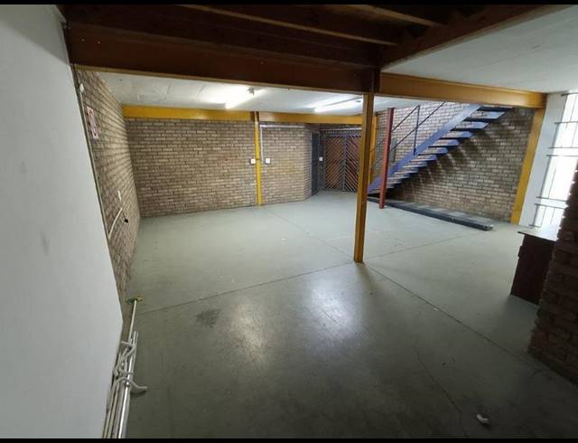 INDUSTRIAL PROPERTY TO RENT IN HALFWAY HOUSE